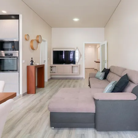 Host Wise Apartamento *