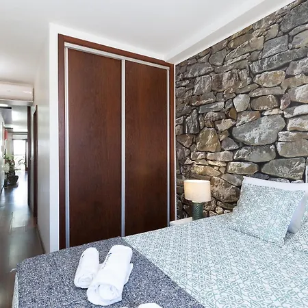 Apartment Host Wise Porto