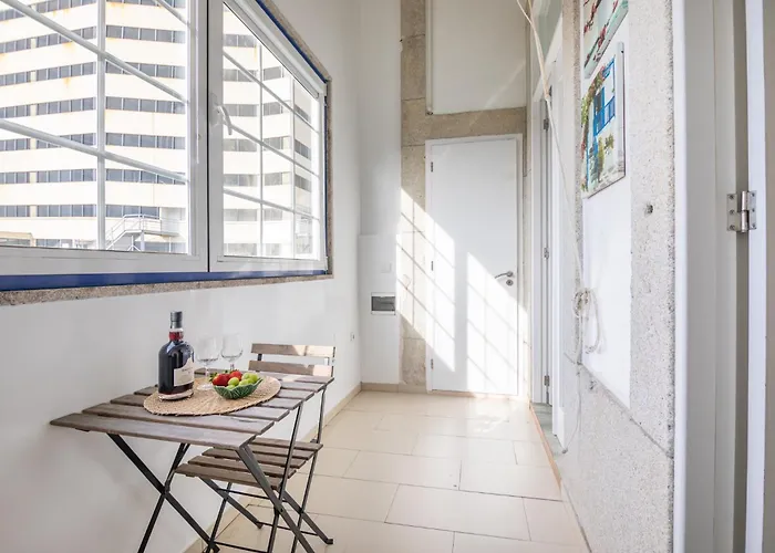 Host Wise - Deluxe Spacious Flats W Mezzanine