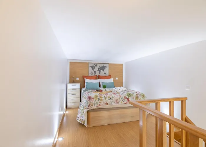 Appartement Host Wise - Deluxe Spacious Flats W Mezzanine *