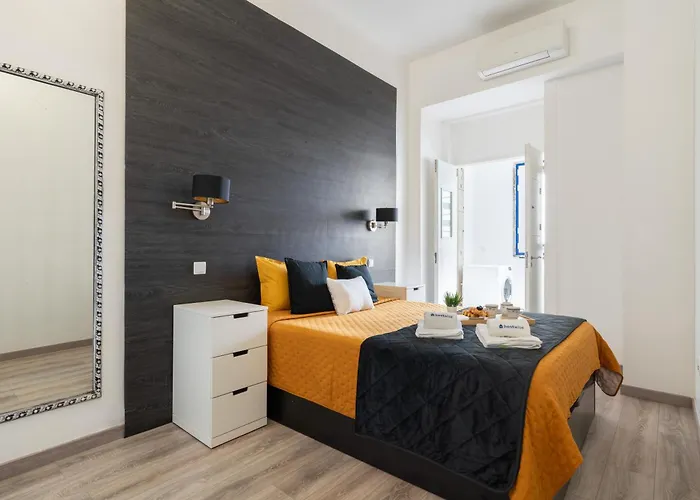 Host Wise - Deluxe Spacious Flats W Mezzanine